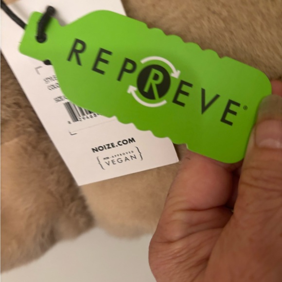 Noize Marina Short Jacket NWT M 🧥 - Picture 9 of 12